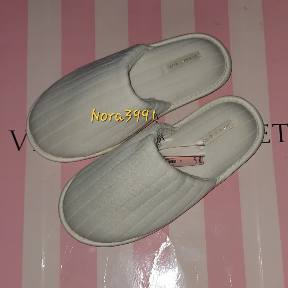 Victoria secret Slide size Medium NWT - Picture 4 of 8